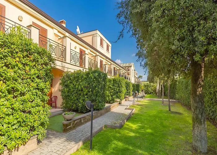 Casa vacanze Near By Marco Simone Golf, Cleaning Included *