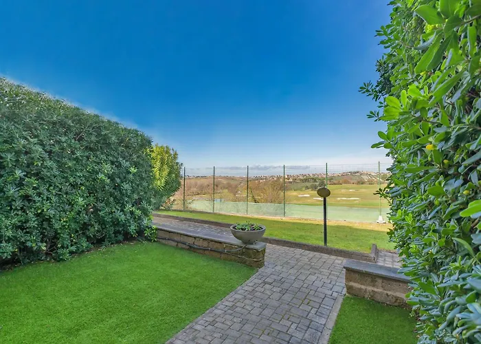 Near By Marco Simone Golf, Cleaning Included Roma